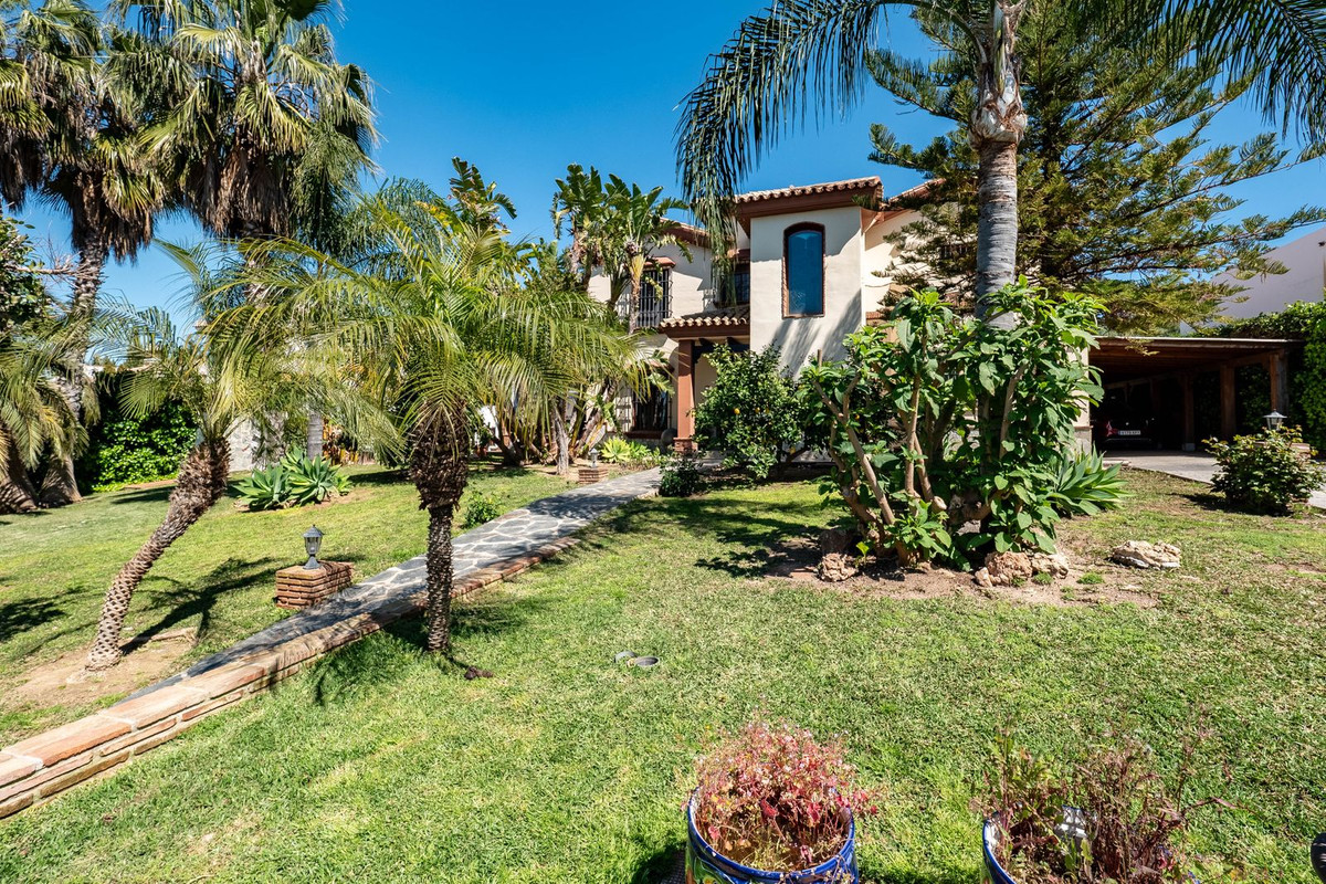 Alhaurin el Grande, Malaga, 4 Bedrooms Bedrooms, ,2 BathroomsBathrooms,For Sale,R5021104