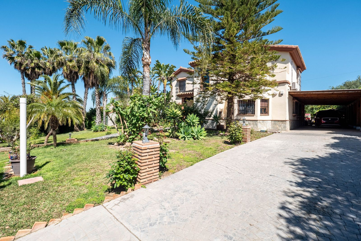 Alhaurin el Grande, Malaga, 4 Bedrooms Bedrooms, ,2 BathroomsBathrooms,For Sale,R5021104