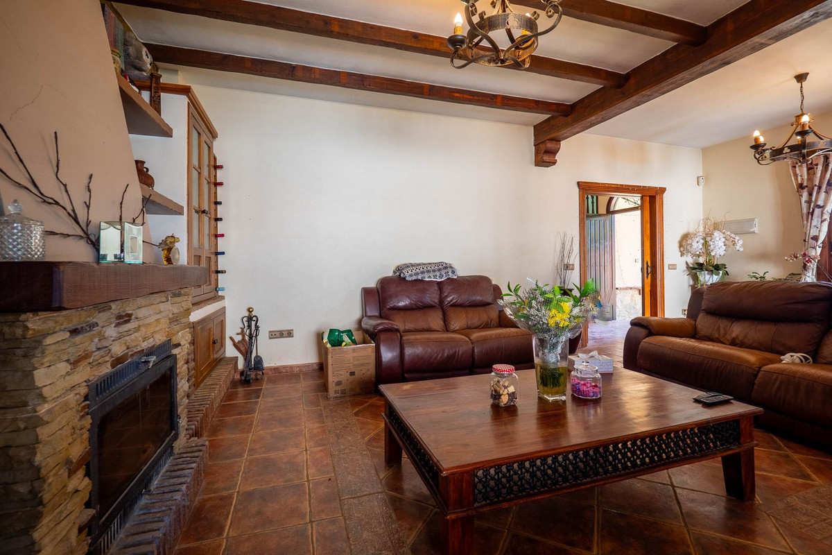 Alhaurin el Grande, Malaga, 4 Bedrooms Bedrooms, ,2 BathroomsBathrooms,For Sale,R5021104