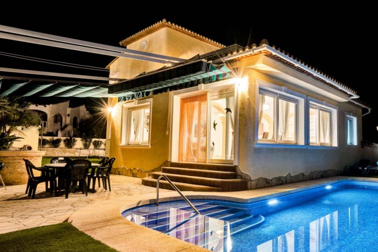 3 Bed, 2 Bath, HouseFor Sale, Calpe, Alicante