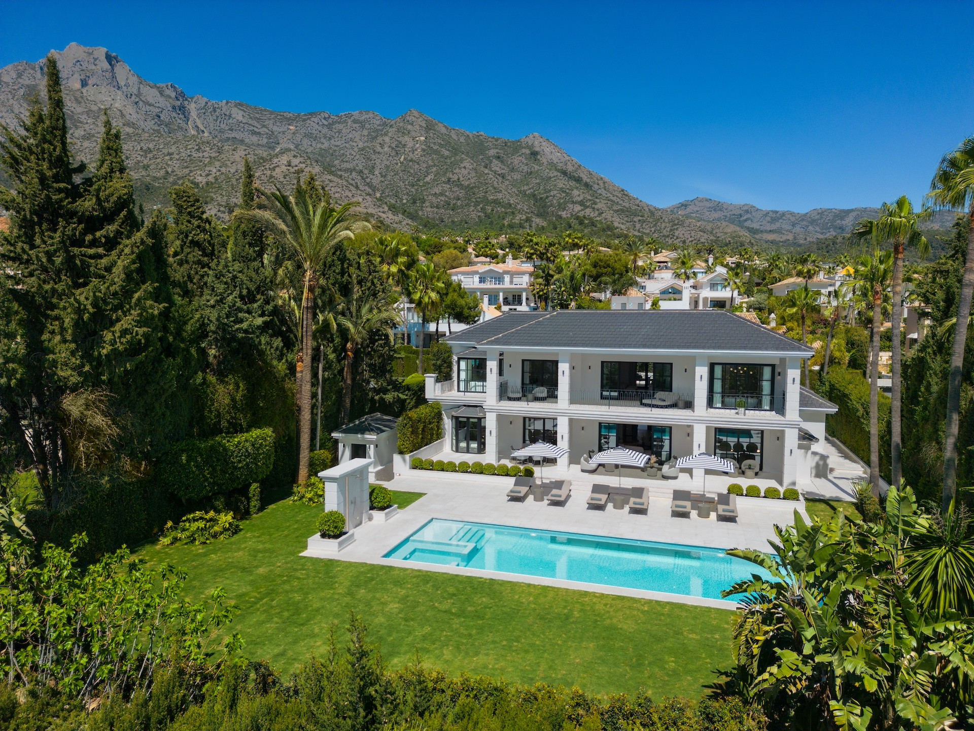 6 Bed, 6 Bath, HouseFor Sale, Marbella, Malaga 6 Bed, 6 Bath, HouseFor Sale, Marbella, Malaga