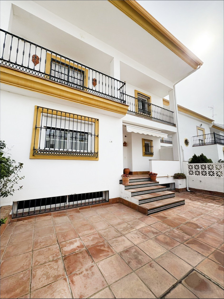4 Bed, 3 Bath, HouseFor Sale, San Pedro de Alcantara, Malaga