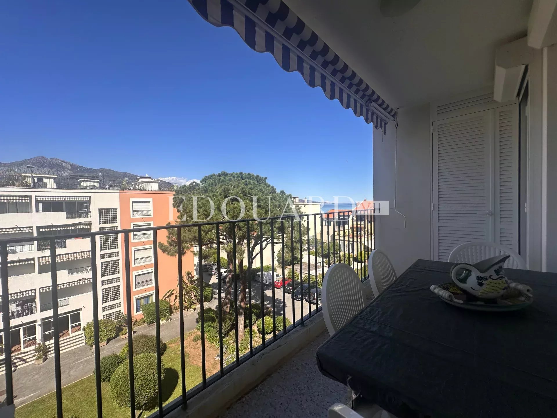 2 Bed, 1 Bath, ApartmentFor Sale, Roquebrune-Cap-Martin, Alpes-Maritimes