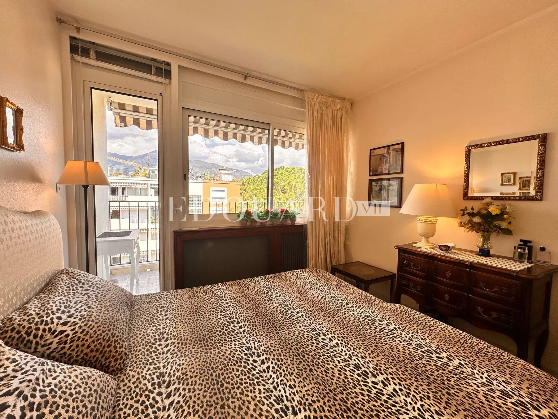 2 Bed, 1 Bath, ApartmentFor Sale, Roquebrune-Cap-Martin, Alpes-Maritimes