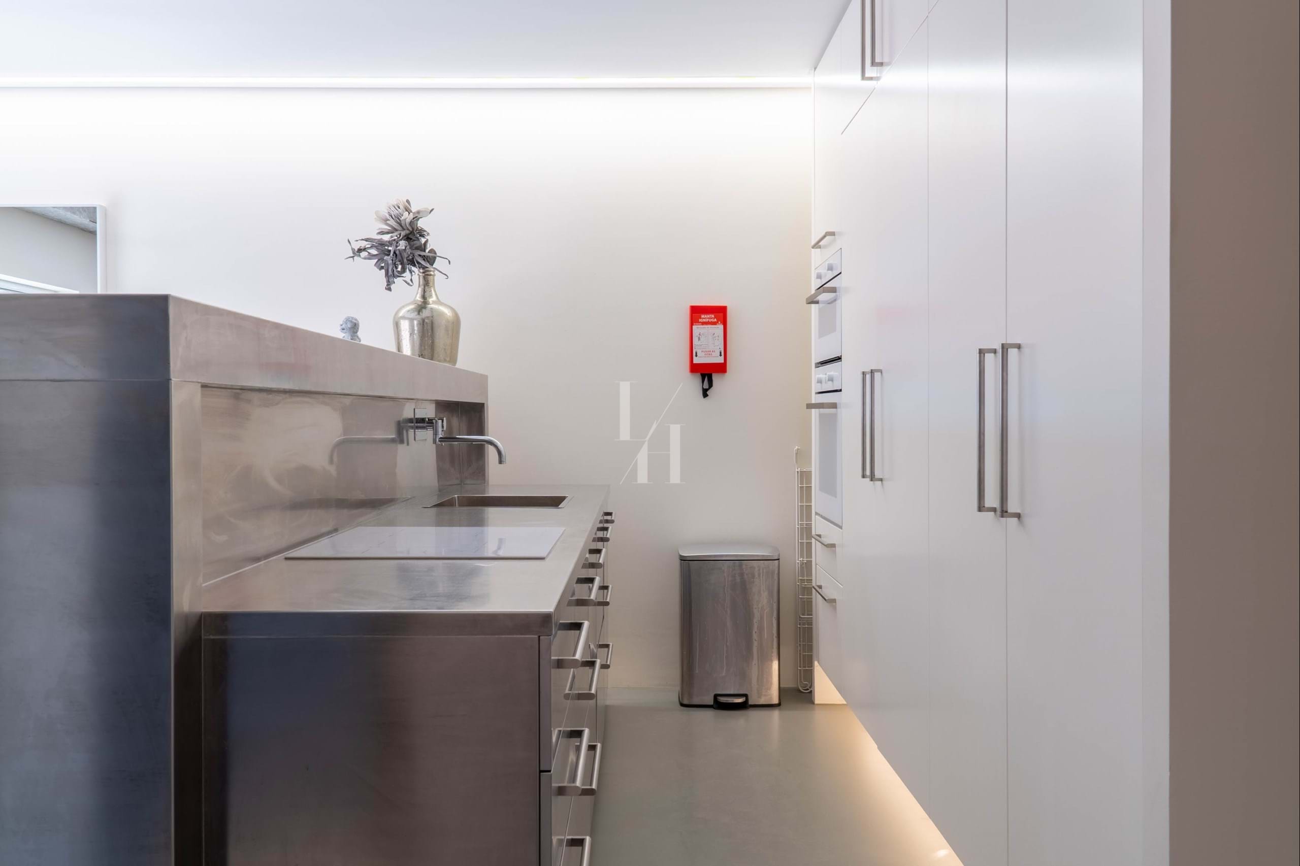 1 Bed, 1 Bath, ApartmentFor Sale, 16/30 MOO 1 WISET RD., NAIHARN BEACH, RAWAI, PHUKE, Phuket, NaiHarn, South