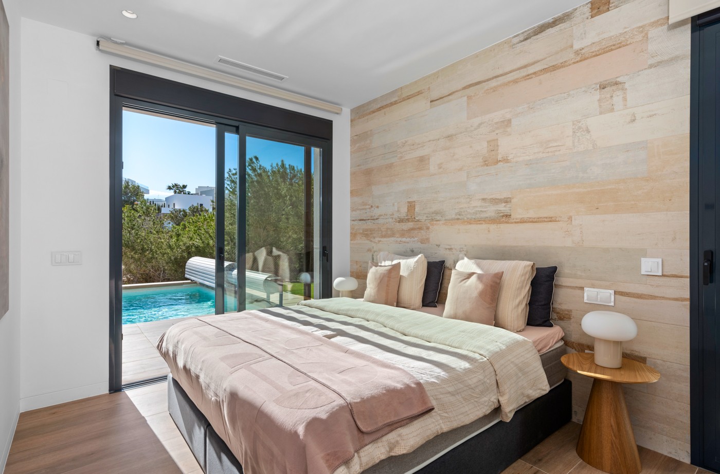 4 Bed, 3 Bath, HouseFor Sale, Las Colinas Golf Resort, Alicante