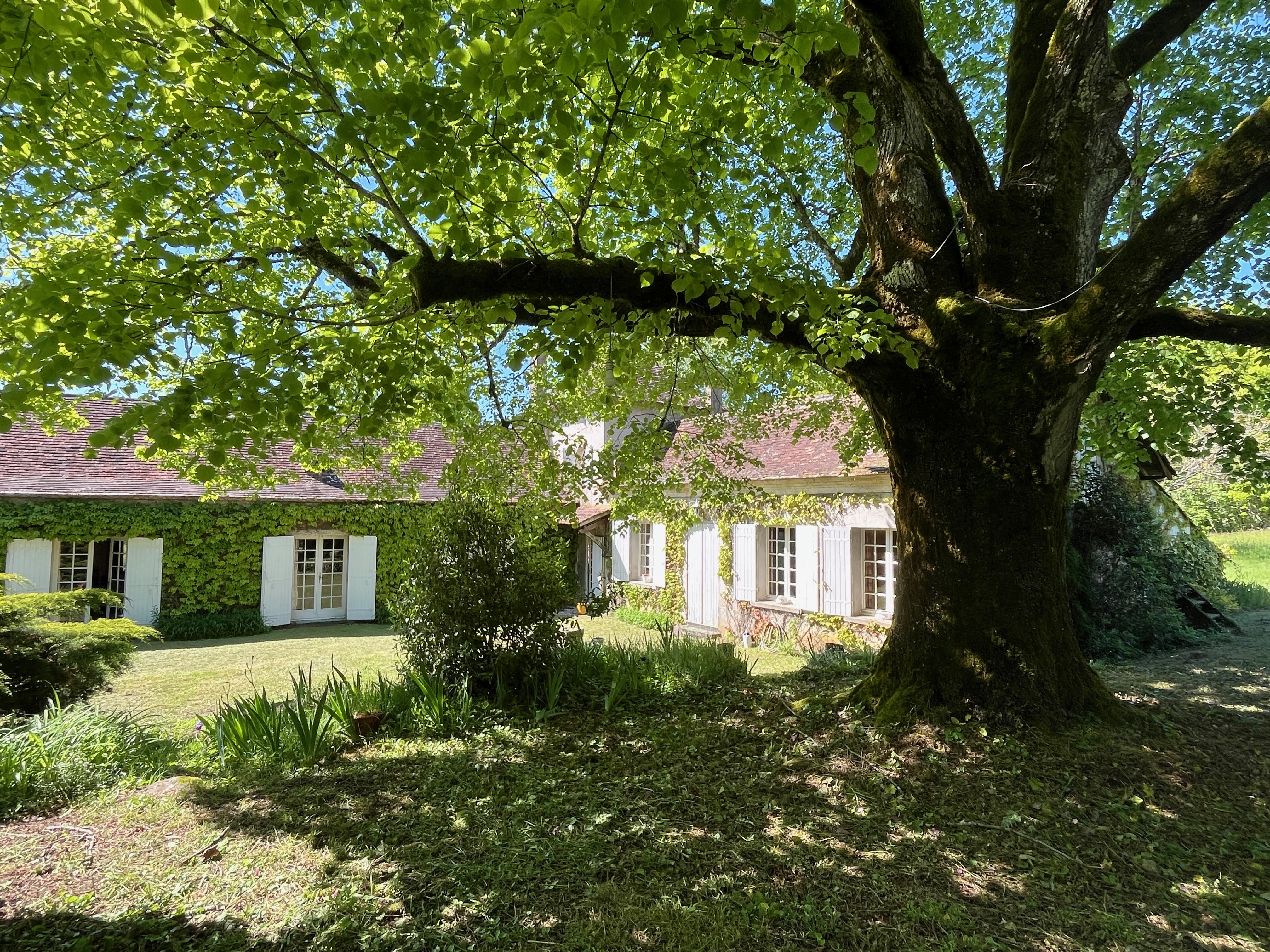 6 Bed, 2 Bath, HouseFor Sale, Bergerac, Dordogne, Aquitaine, 24100