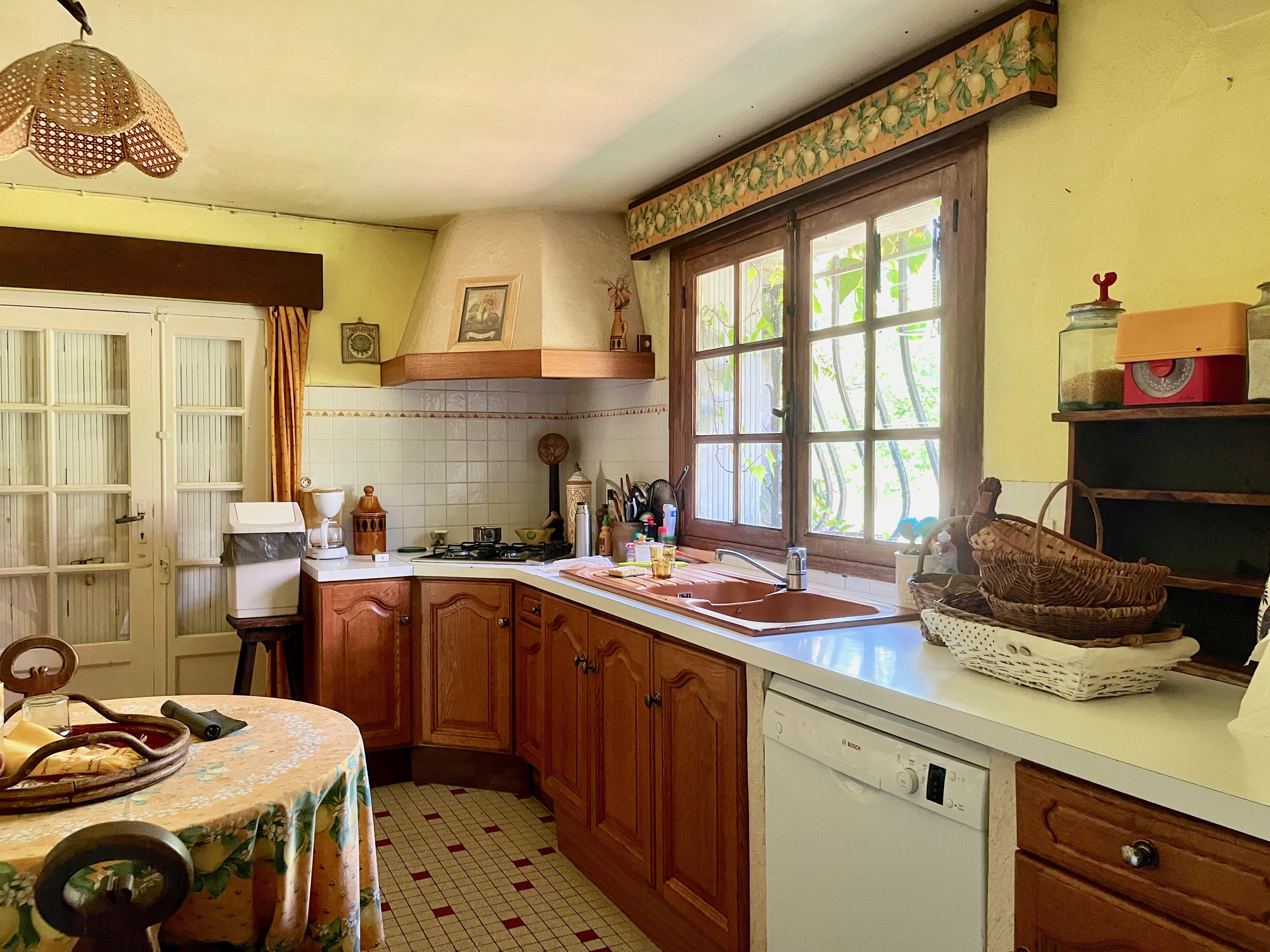 6 Bed, 2 Bath, HouseFor Sale, Bergerac, Dordogne, Aquitaine, 24100