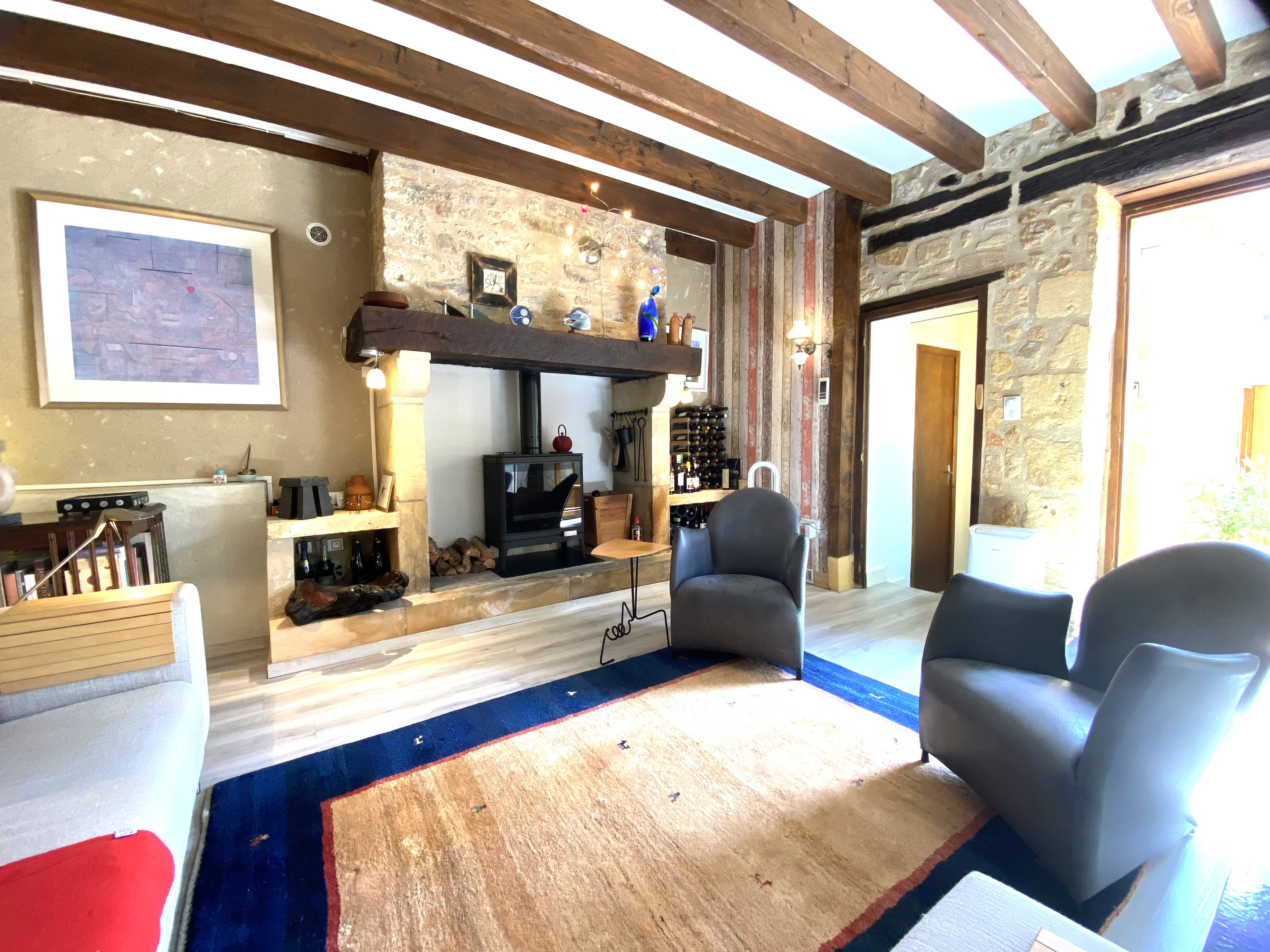 2 Bed, 1 Bath, HouseFor Sale, Saint-cyprien, Dordogne, Aquitaine, 24220