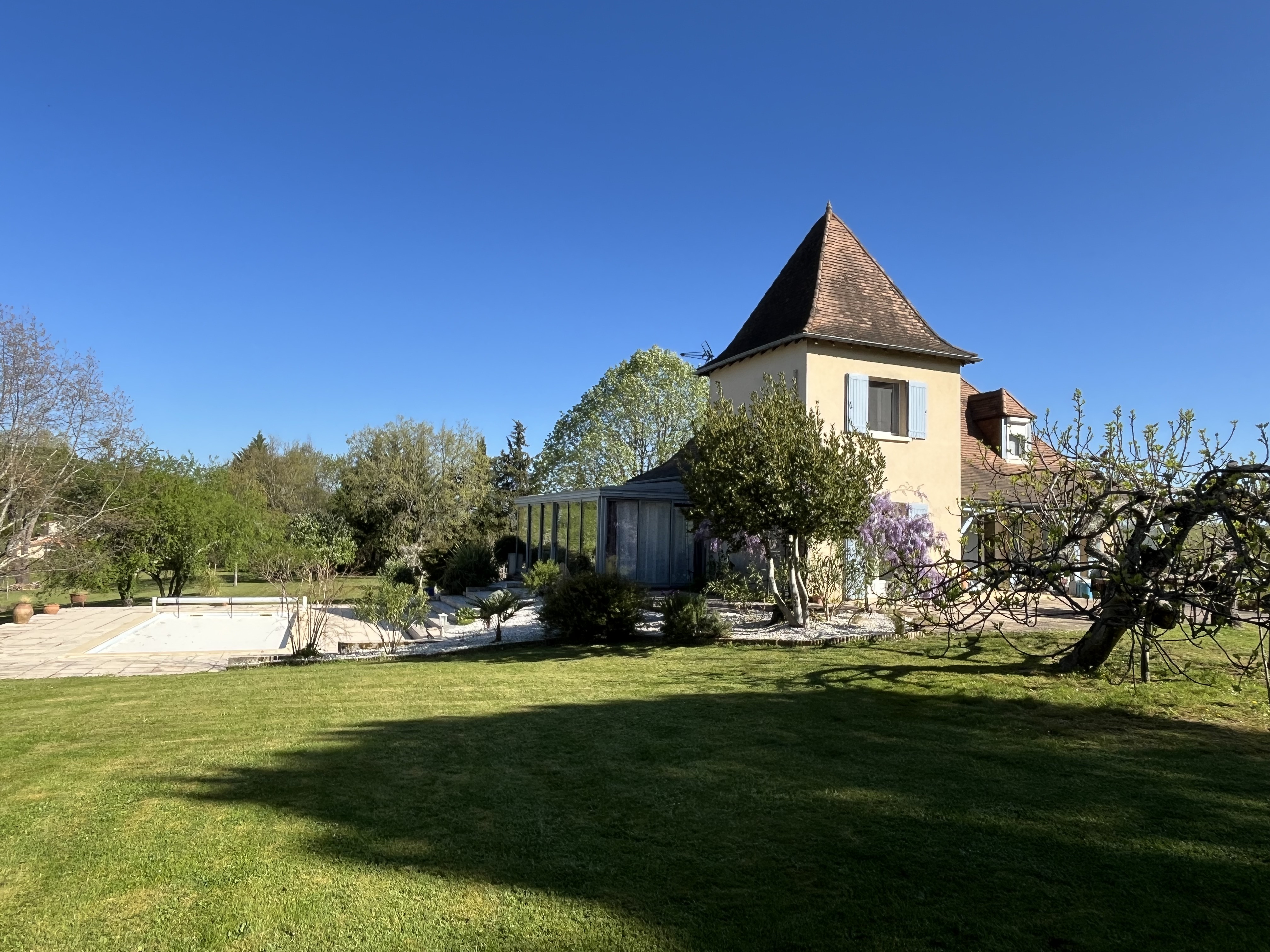 5 Bed, 2 Bath, HouseFor Sale, Bergerac, Dordogne, Aquitaine, 24100