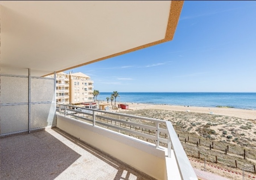 3 Bed, 2 Bath, ApartmentFor Sale, La Mata, Alicante