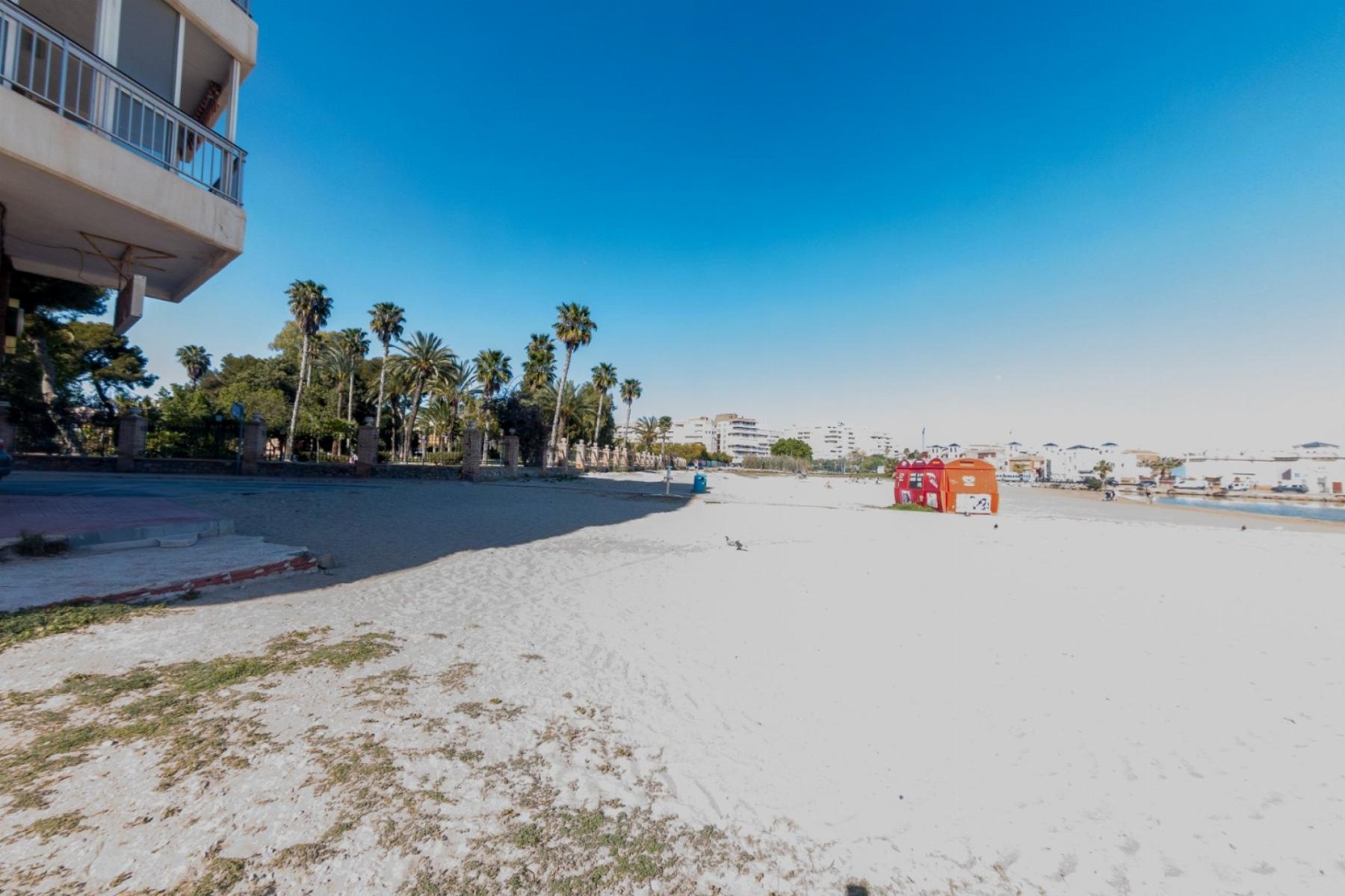 3 Bed, 2 Bath, ApartmentFor Sale, Torrevieja, Alicante