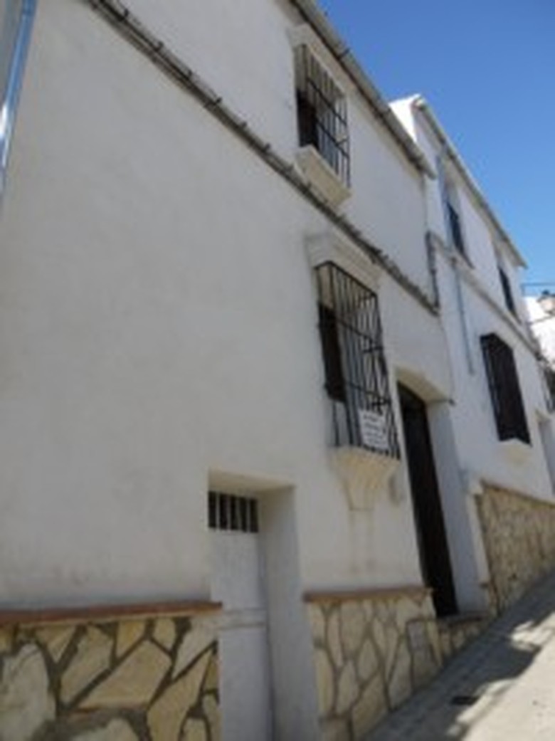 4 Bed, 2 Bath, HouseFor Sale, Olvera, Andalucia