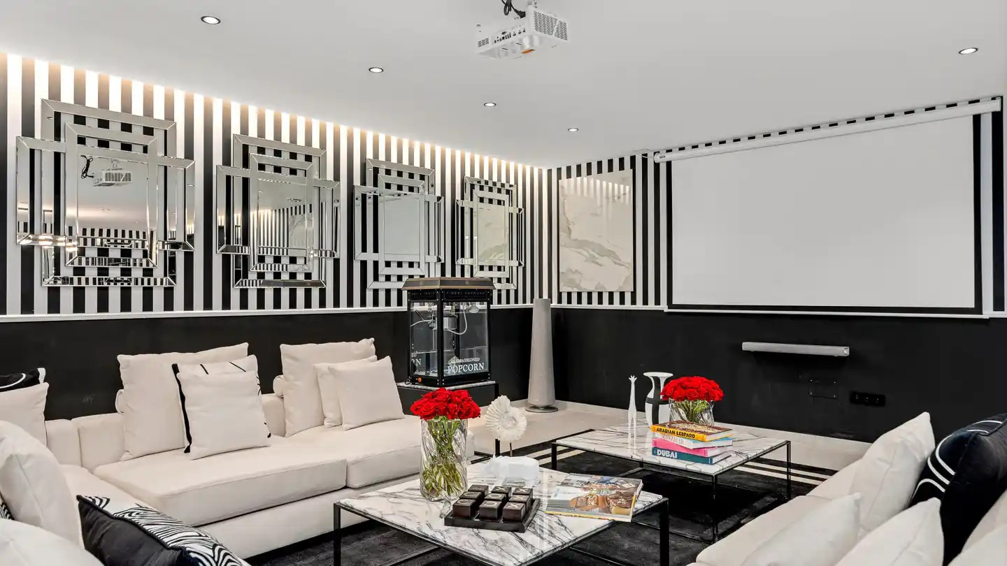 5 Bed, 6 Bath, HouseFor Sale, Marbella, Malaga