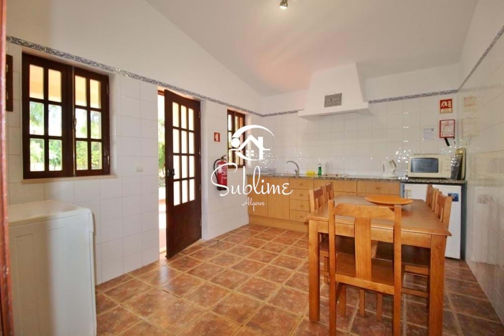 9 Bed, 3 Bath, HouseFor Sale, Praia da Luz, Lagos, Faro, 8600-109