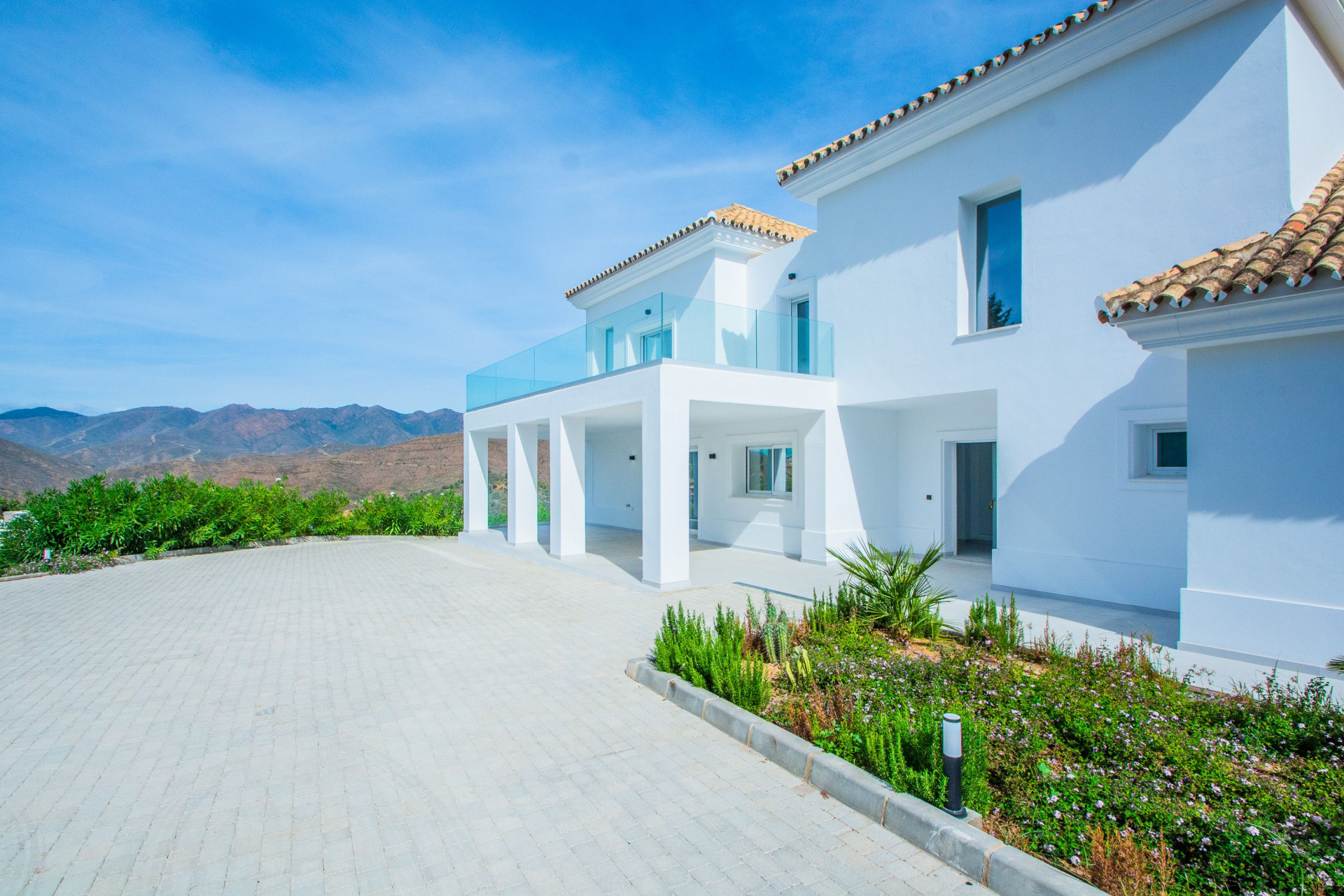 4 Bed, 4 Bath, HouseFor Sale, Marbella, Malaga