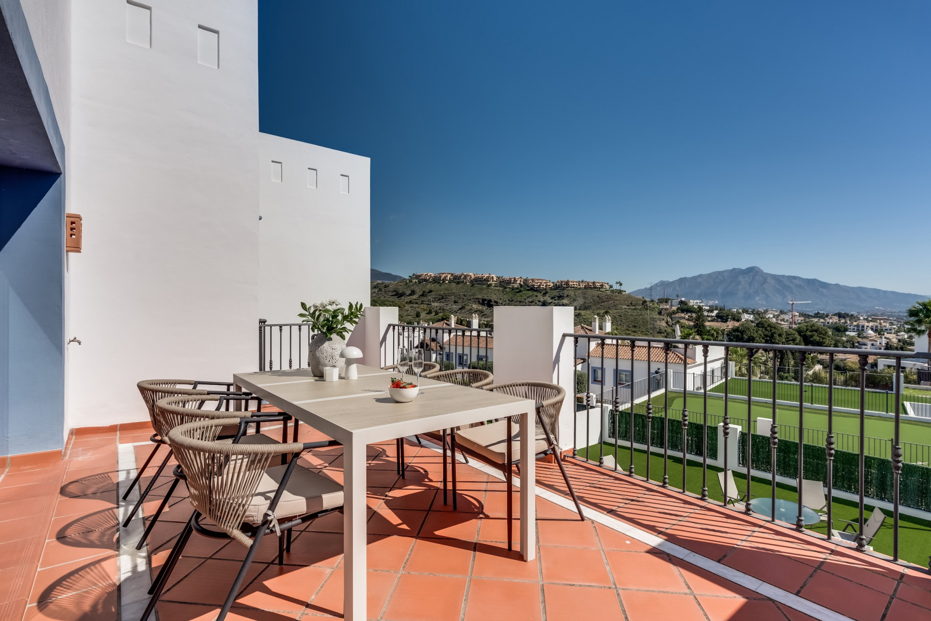 3 Bed, 2 Bath, HouseFor Sale, Benahavis, Malaga