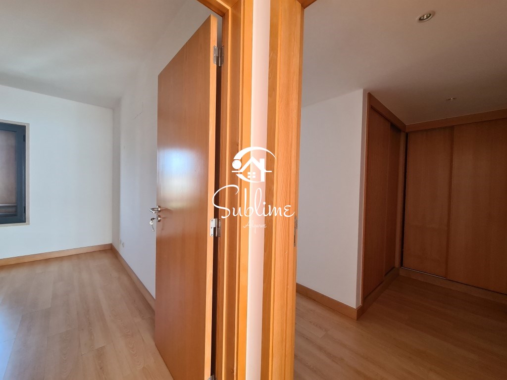 2 Bed, 2 Bath, ApartmentFor Sale, Lagos, Faro, 8600-315
