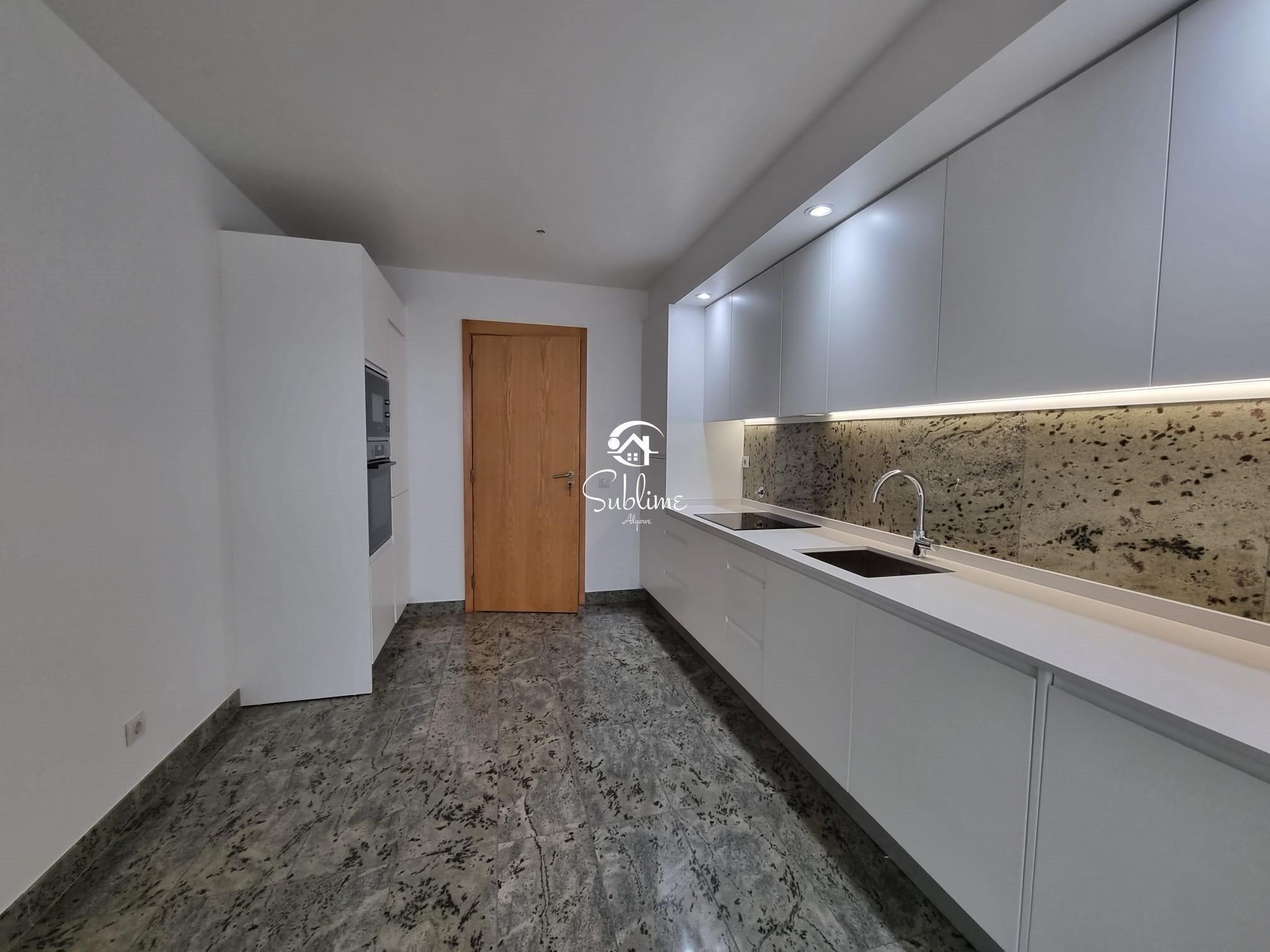 2 Bed, 3 Bath, ApartmentFor Sale, Lagos, Faro, 8600-315