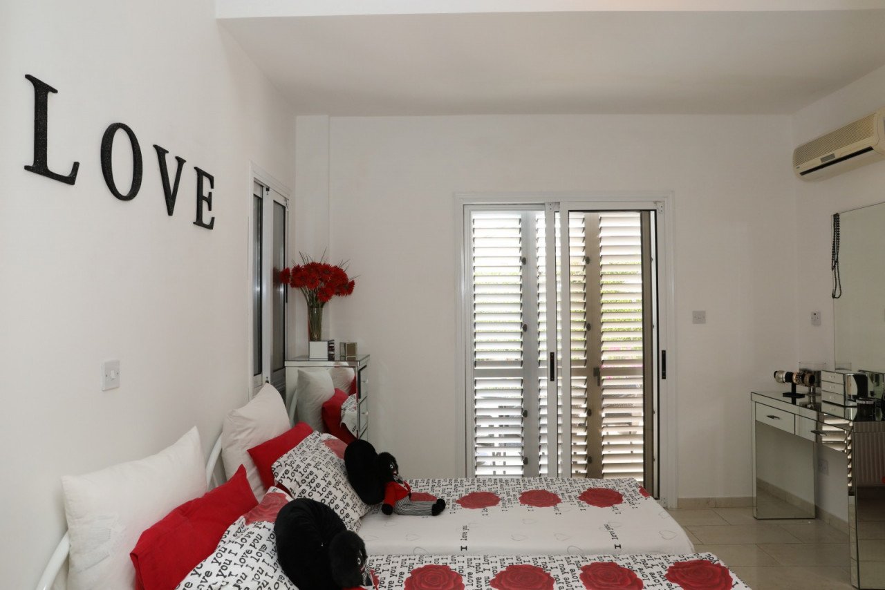 3 Bed, 2 Bath, HouseFor Sale, Kissonerga, Paphos