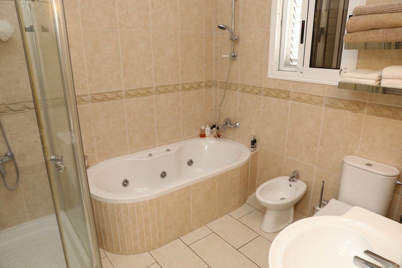 3 Bed, 2 Bath, HouseFor Sale, Kissonerga, Paphos