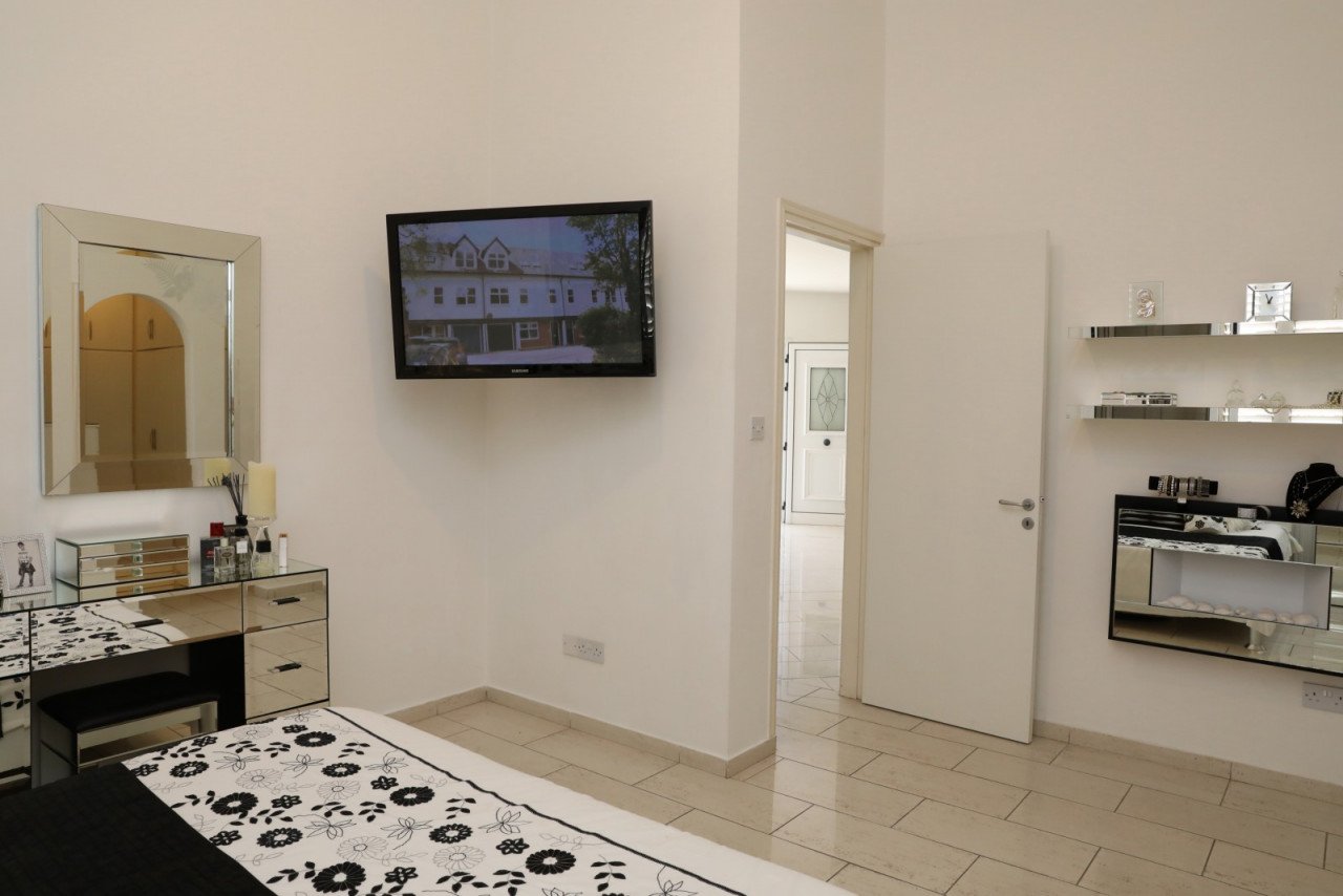 3 Bed, 2 Bath, HouseFor Sale, Kissonerga, Paphos