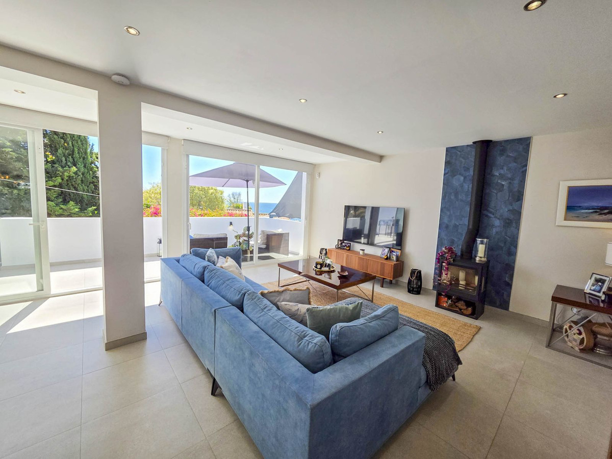4 Bed, 3 Bath, HouseFor Sale, Estepona, Malaga 4 Bed, 3 Bath, HouseFor Sale, Estepona, Malaga