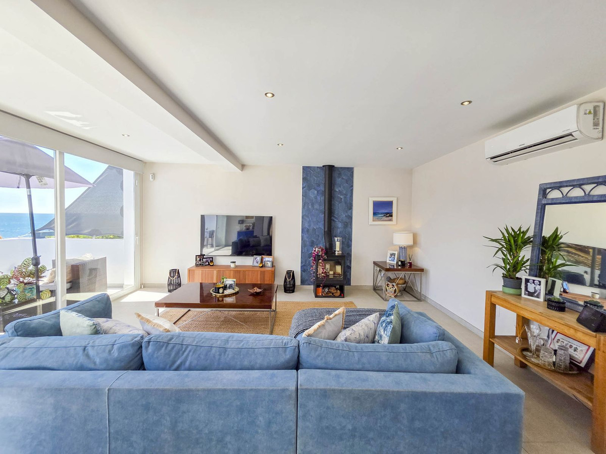 4 Bed, 3 Bath, HouseFor Sale, Estepona, Malaga 4 Bed, 3 Bath, HouseFor Sale, Estepona, Malaga