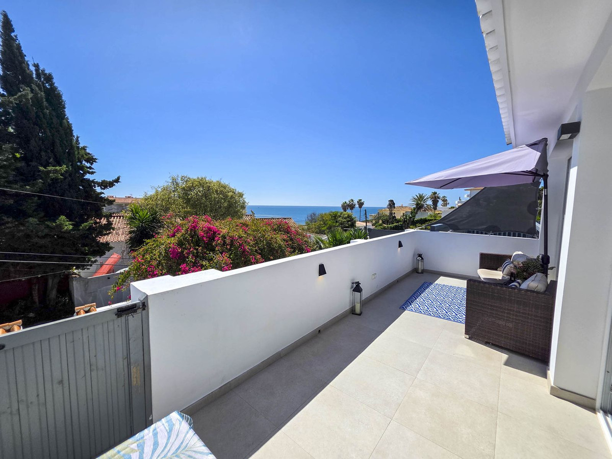 4 Bed, 3 Bath, HouseFor Sale, Estepona, Malaga 4 Bed, 3 Bath, HouseFor Sale, Estepona, Malaga