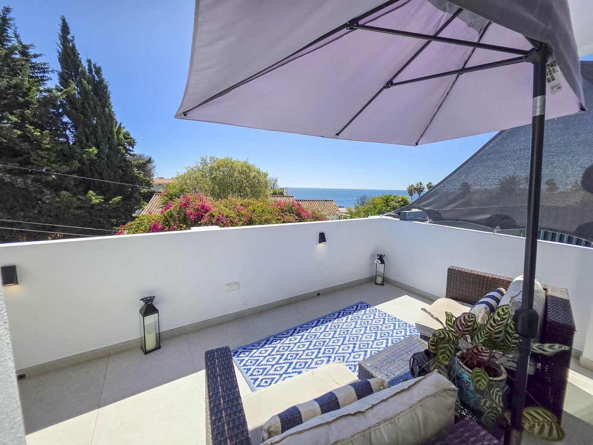 4 Bed, 3 Bath, HouseFor Sale, Estepona, Malaga 4 Bed, 3 Bath, HouseFor Sale, Estepona, Malaga