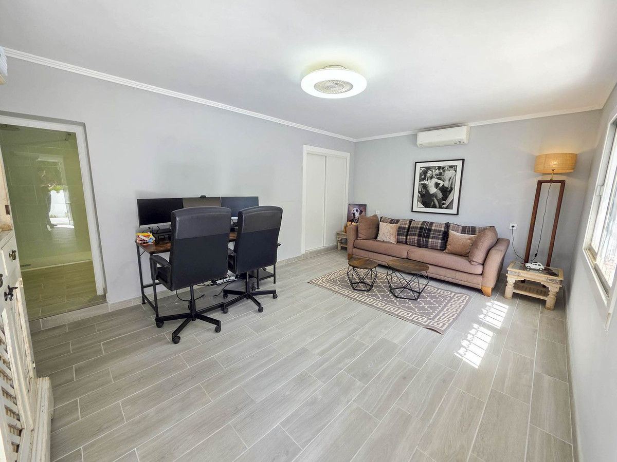4 Bed, 3 Bath, HouseFor Sale, Estepona, Malaga 4 Bed, 3 Bath, HouseFor Sale, Estepona, Malaga