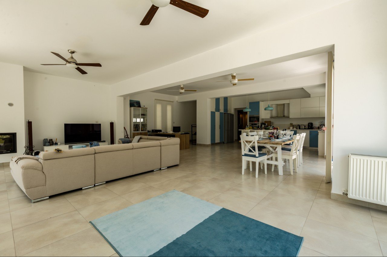 3 Bed, 3 Bath, HouseFor Sale, Konia, Paphos