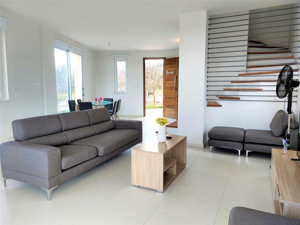 4 Bed, 3 Bath, HouseFor Sale, Chlorakas, Paphos