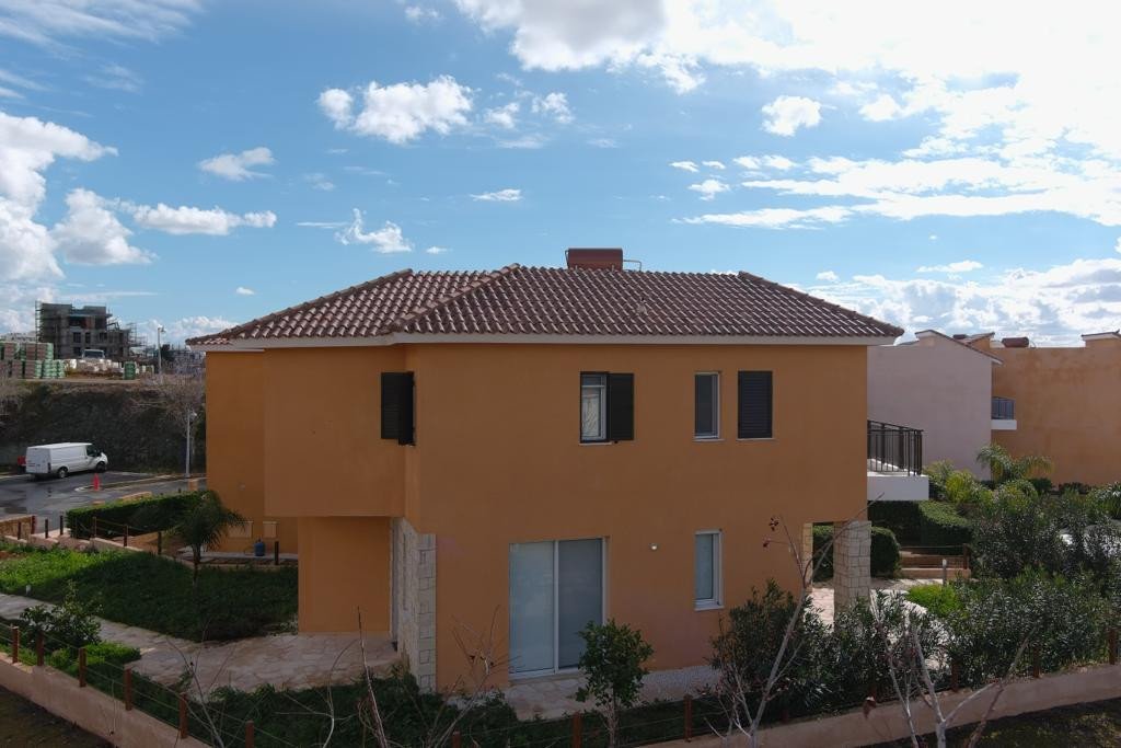 4 Bed, 3 Bath, HouseFor Sale, Chlorakas, Paphos