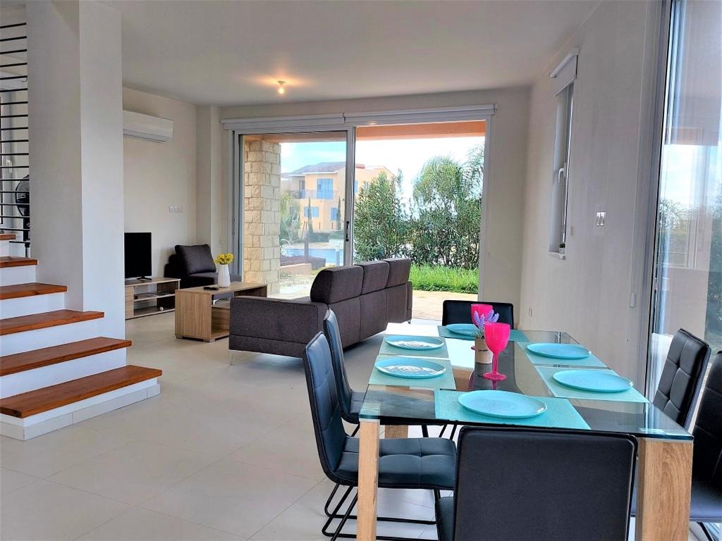 4 Bed, 3 Bath, HouseFor Sale, Chlorakas, Paphos