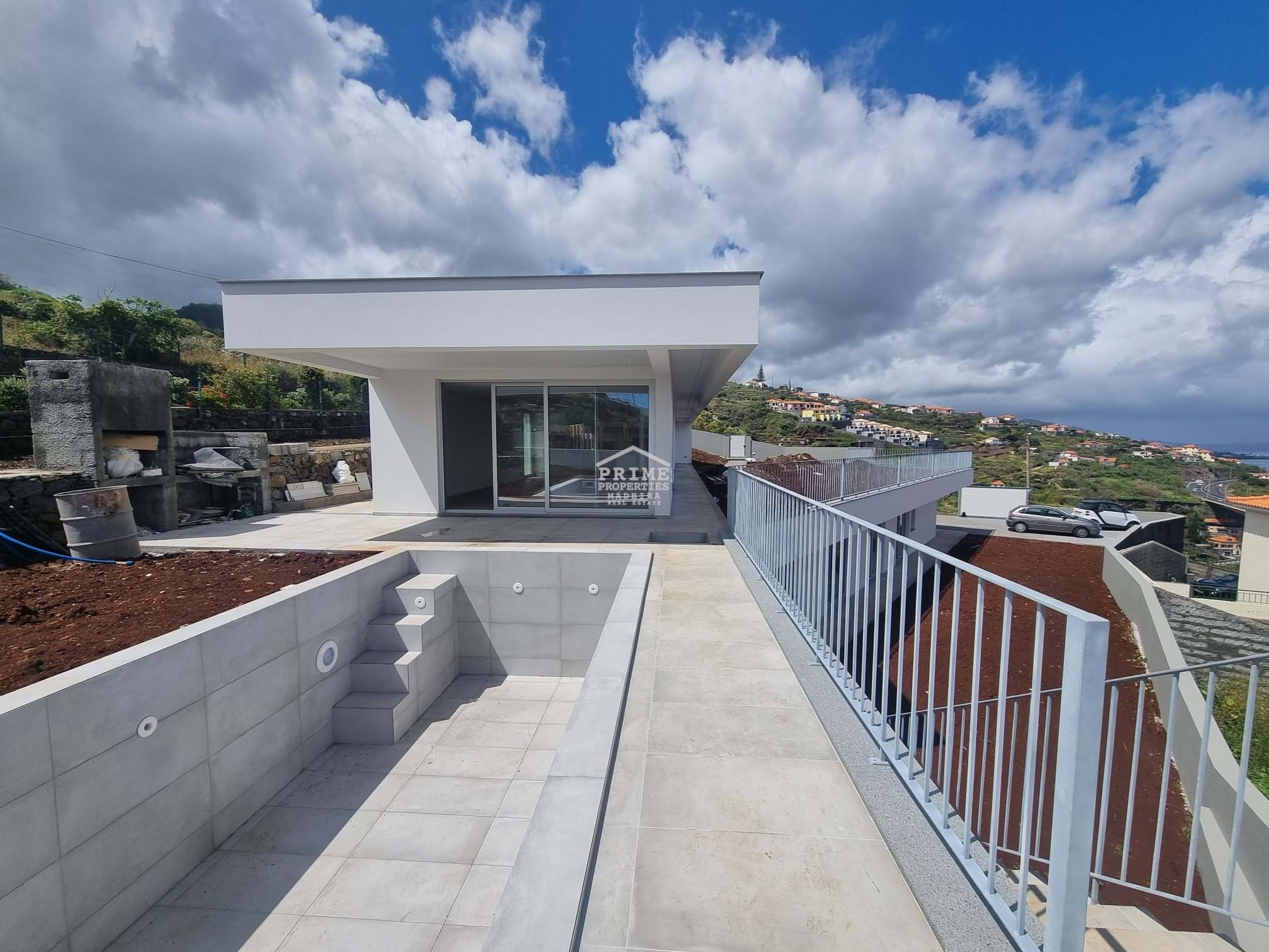 3 Bed, 3 Bath, HouseFor Sale, Santa Cruz, Ilha da Madeira, 9100-060