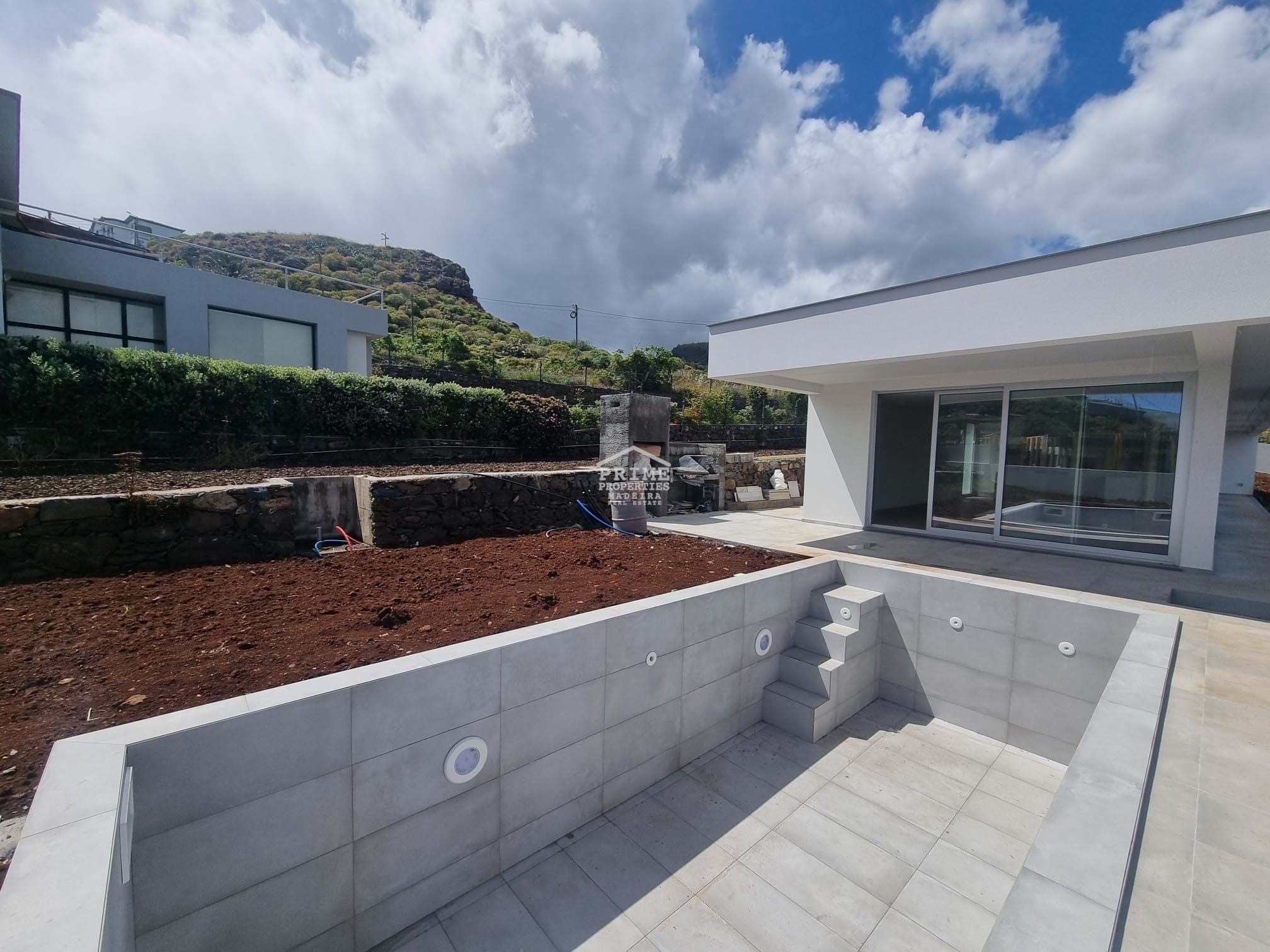 3 Bed, 3 Bath, HouseFor Sale, Santa Cruz, Ilha da Madeira, 9100-060