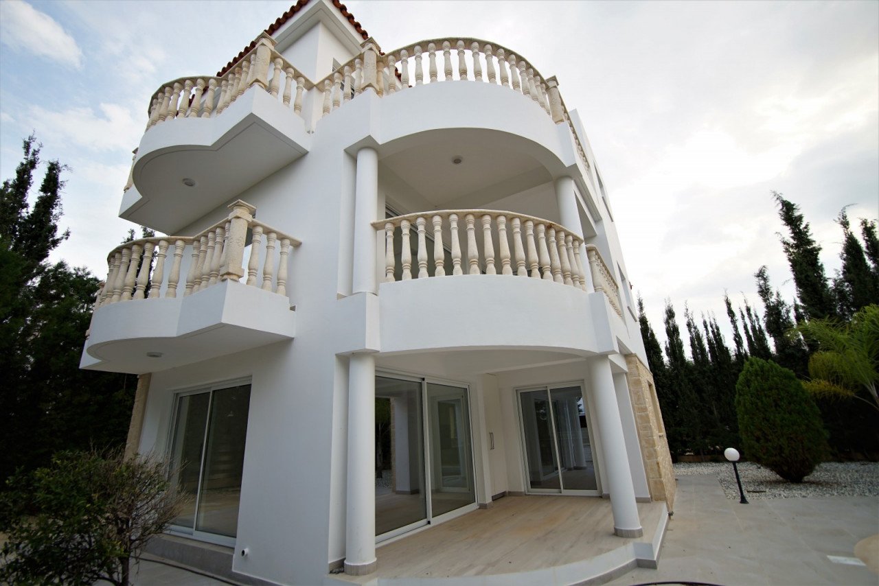 4 Bed, 4 Bath, HouseFor Sale, Saint Georges, Paphos
