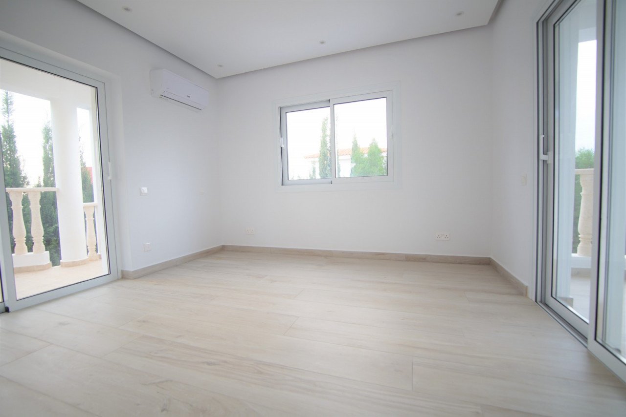 4 Bed, 4 Bath, HouseFor Sale, Saint Georges, Paphos