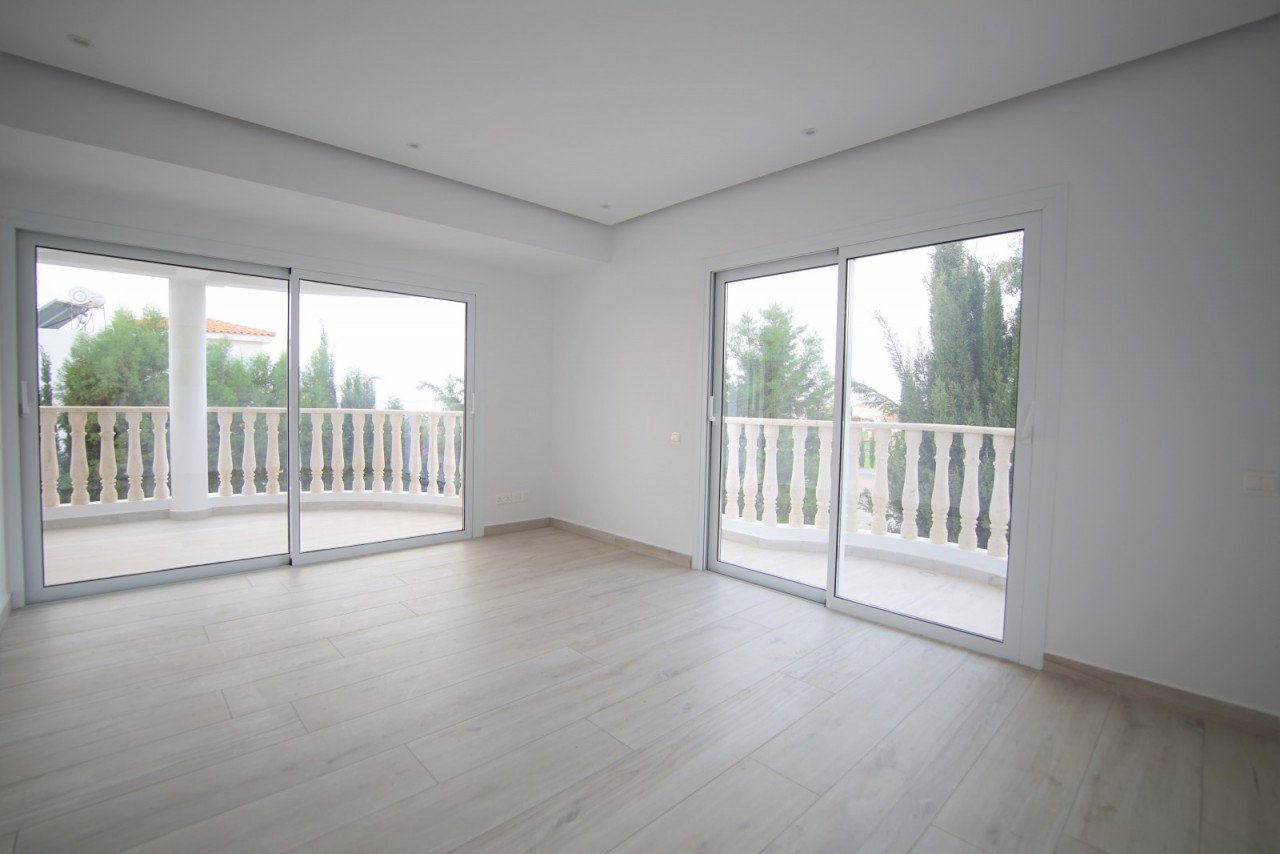 4 Bed, 4 Bath, HouseFor Sale, Saint Georges, Paphos