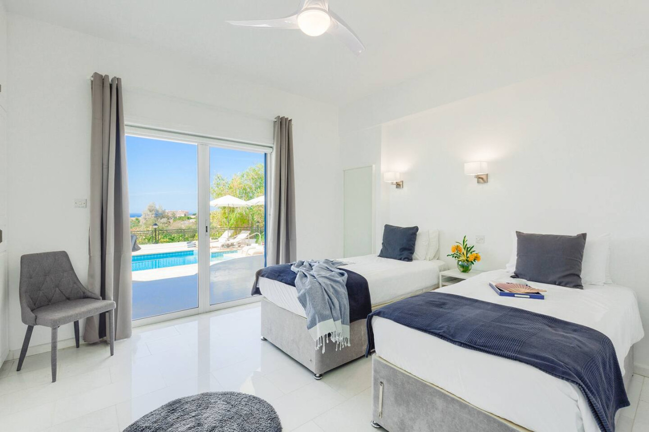 5 Bed, 4 Bath, HouseFor Sale, Coral Bay, Paphos