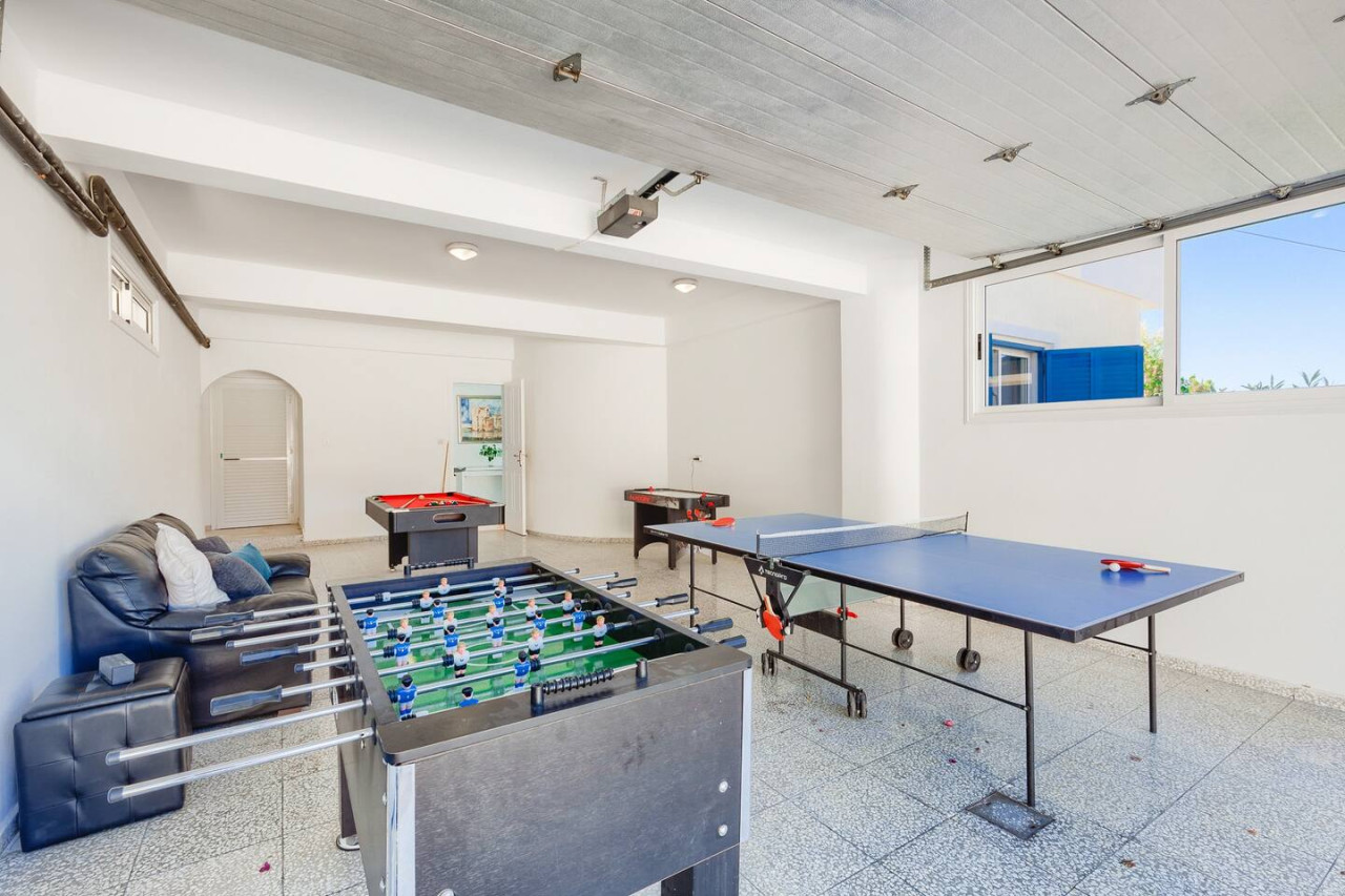 5 Bed, 4 Bath, HouseFor Sale, Coral Bay, Paphos