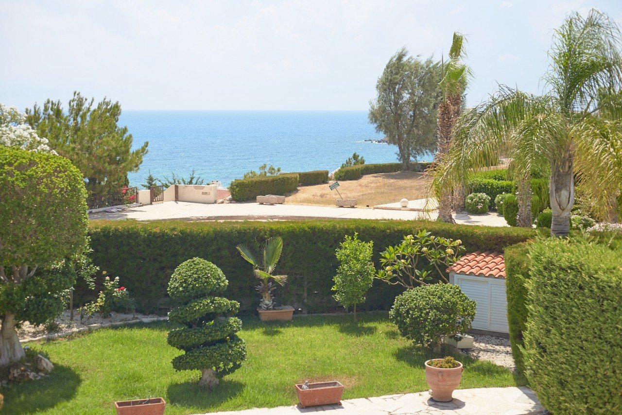 3 Bed, 2 Bath, HouseFor Sale, Coral Bay, Paphos