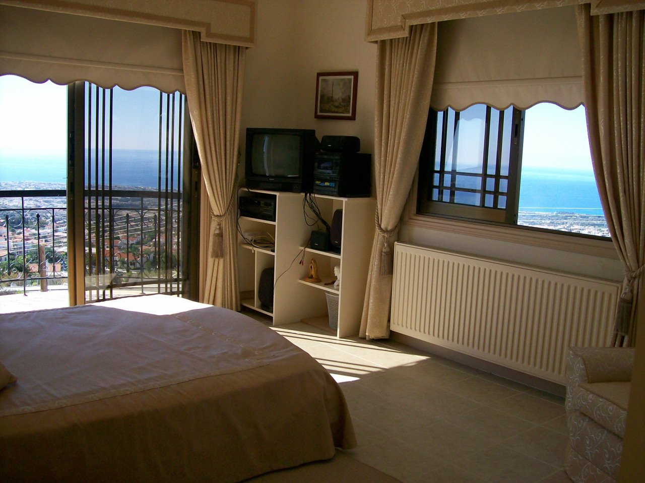 5 Bed, 3 Bath, HouseFor Sale, Tala, Paphos