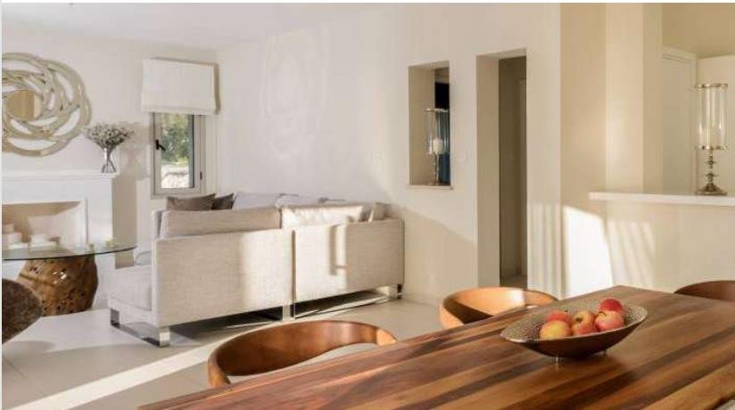 4 Bed, 3 Bath, HouseFor Sale, Kamares, Paphos