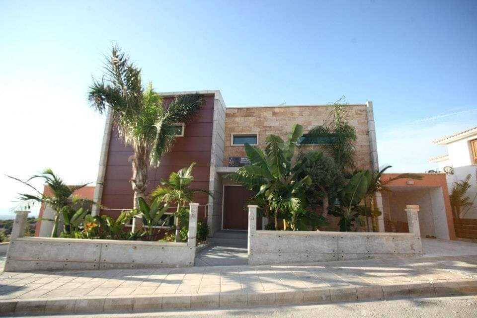 5 Bed, 5 Bath, HouseFor Sale, Tala, Paphos