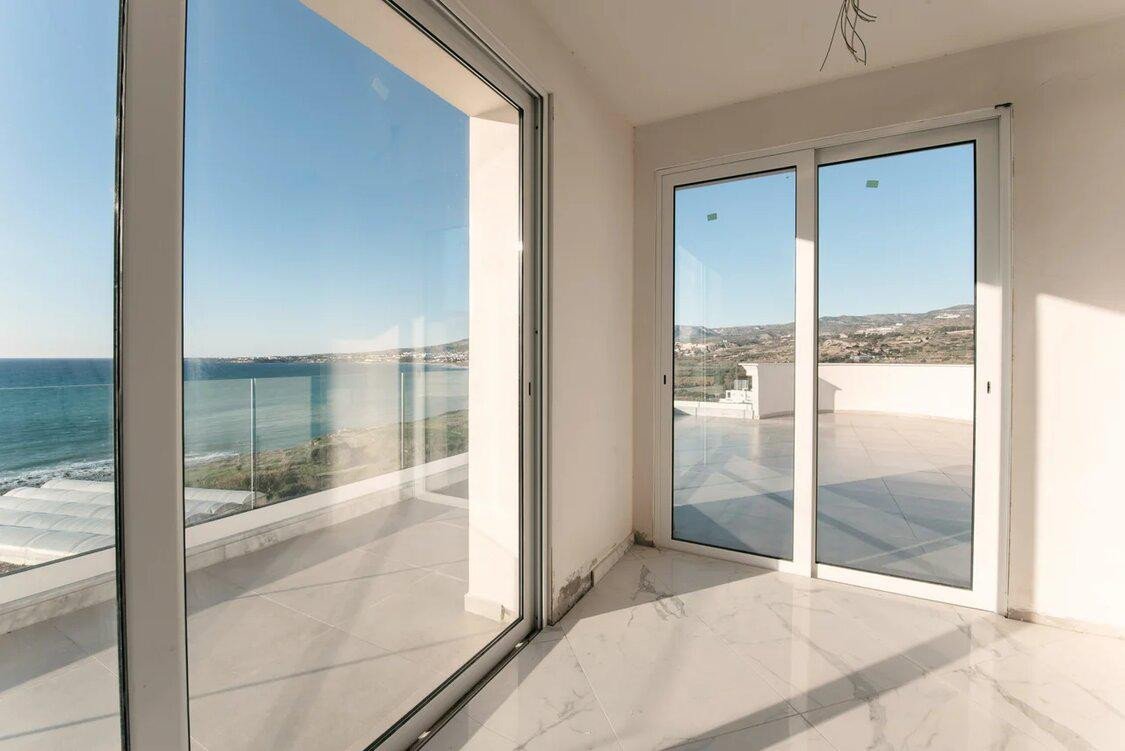 5 Bed, 5 Bath, HouseFor Sale, Kissonerga, Paphos