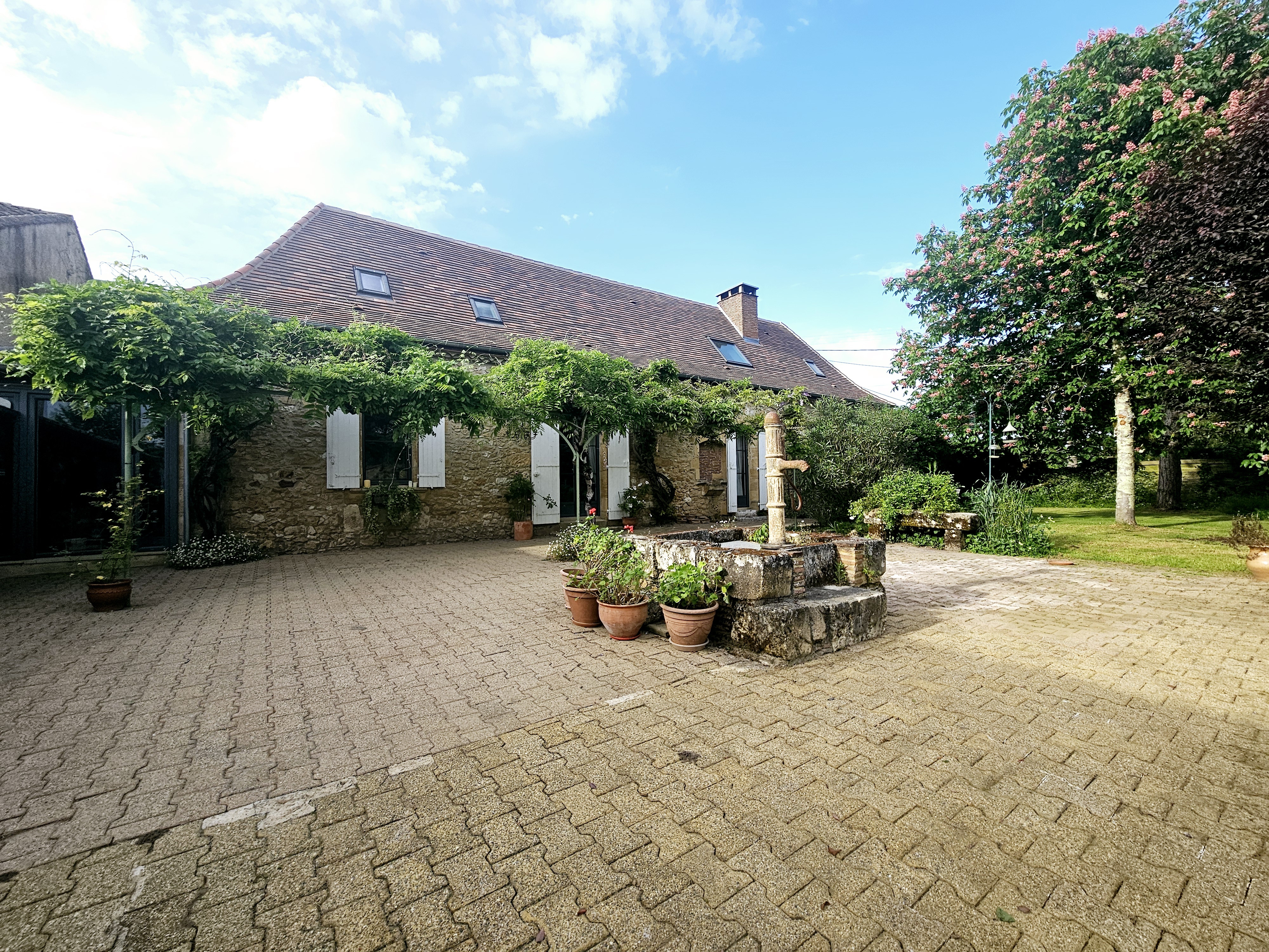 6 Bed, 3 Bath, HouseFor Sale, Bergerac, Dordogne, Aquitaine, 24100