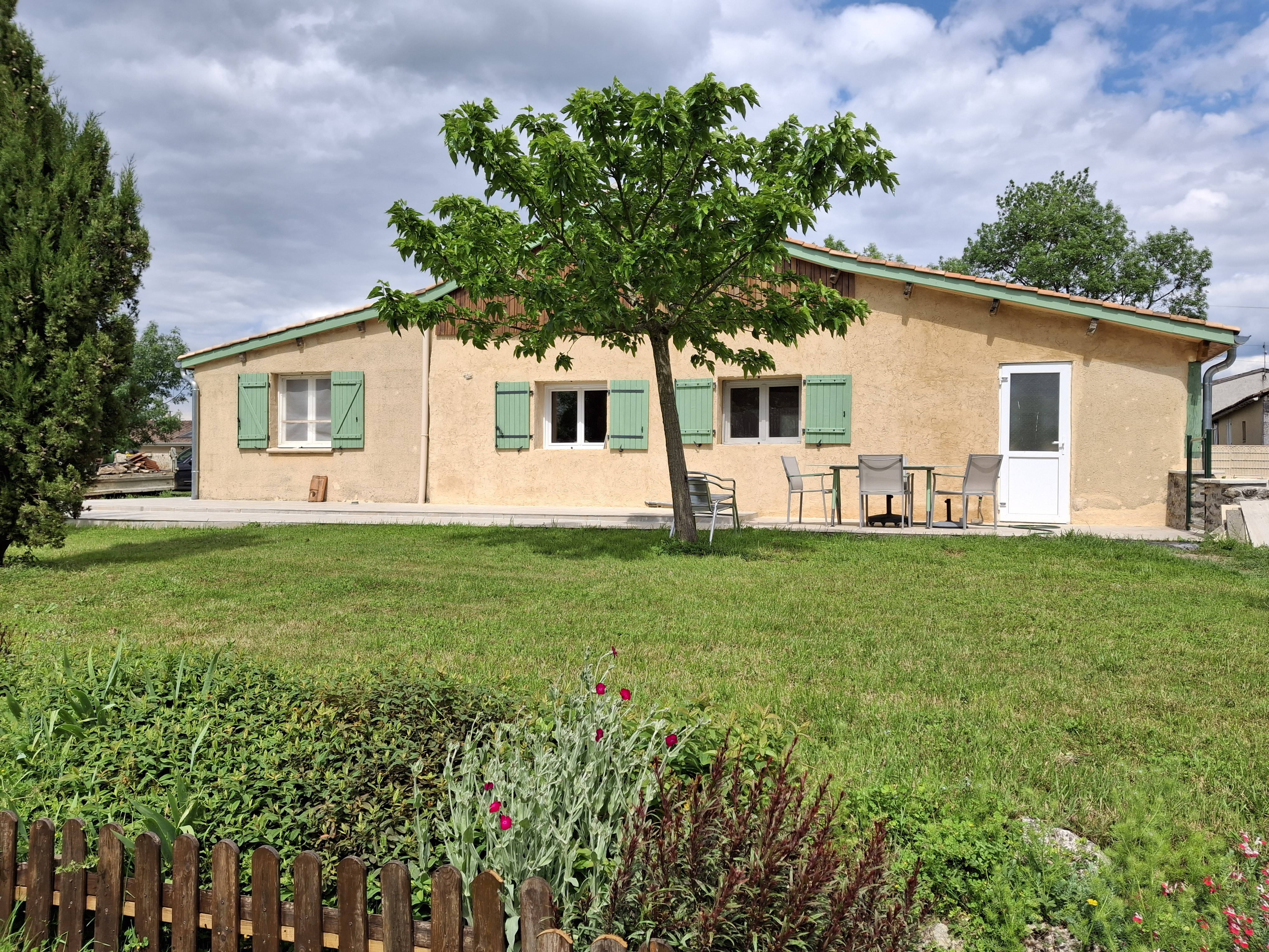4 Bed, 3 Bath, HouseFor Sale, Monflanquin, Lot-et-Garonne, Aquitaine, 47150