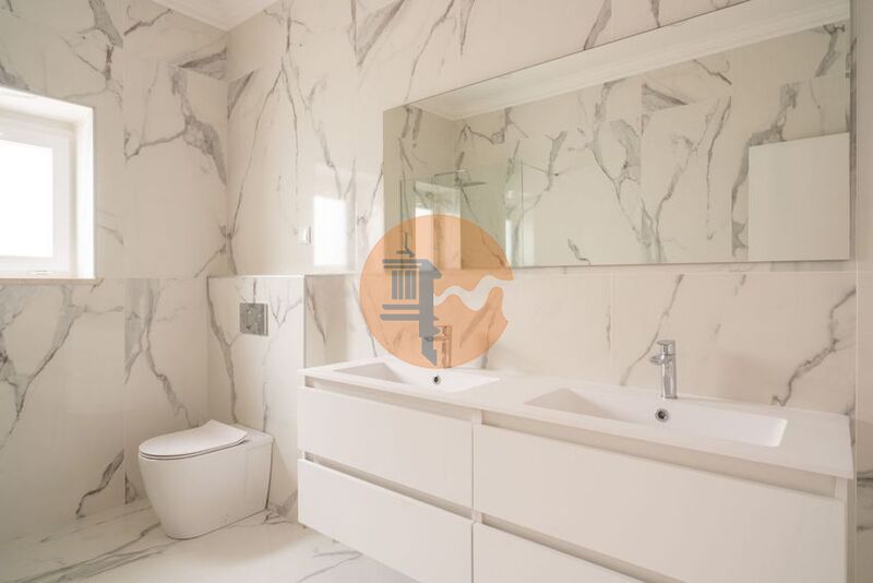 1 Bed, 2 Bath, ApartmentFor Sale, Vila Real de Santo Antonio, Faro